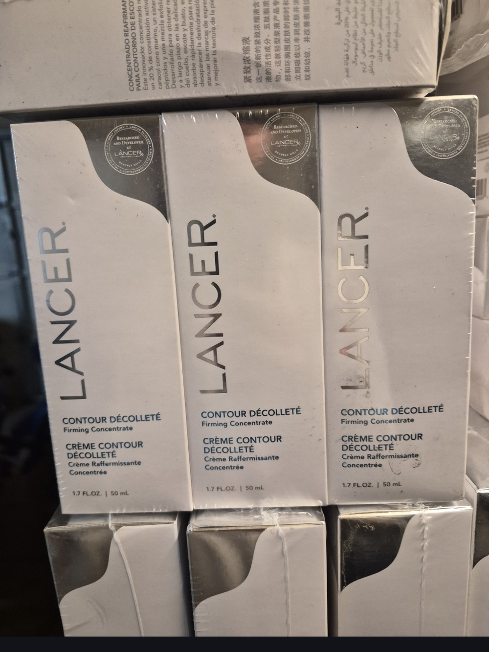 LANCER Contour Décolleté Firming Concentrate — White